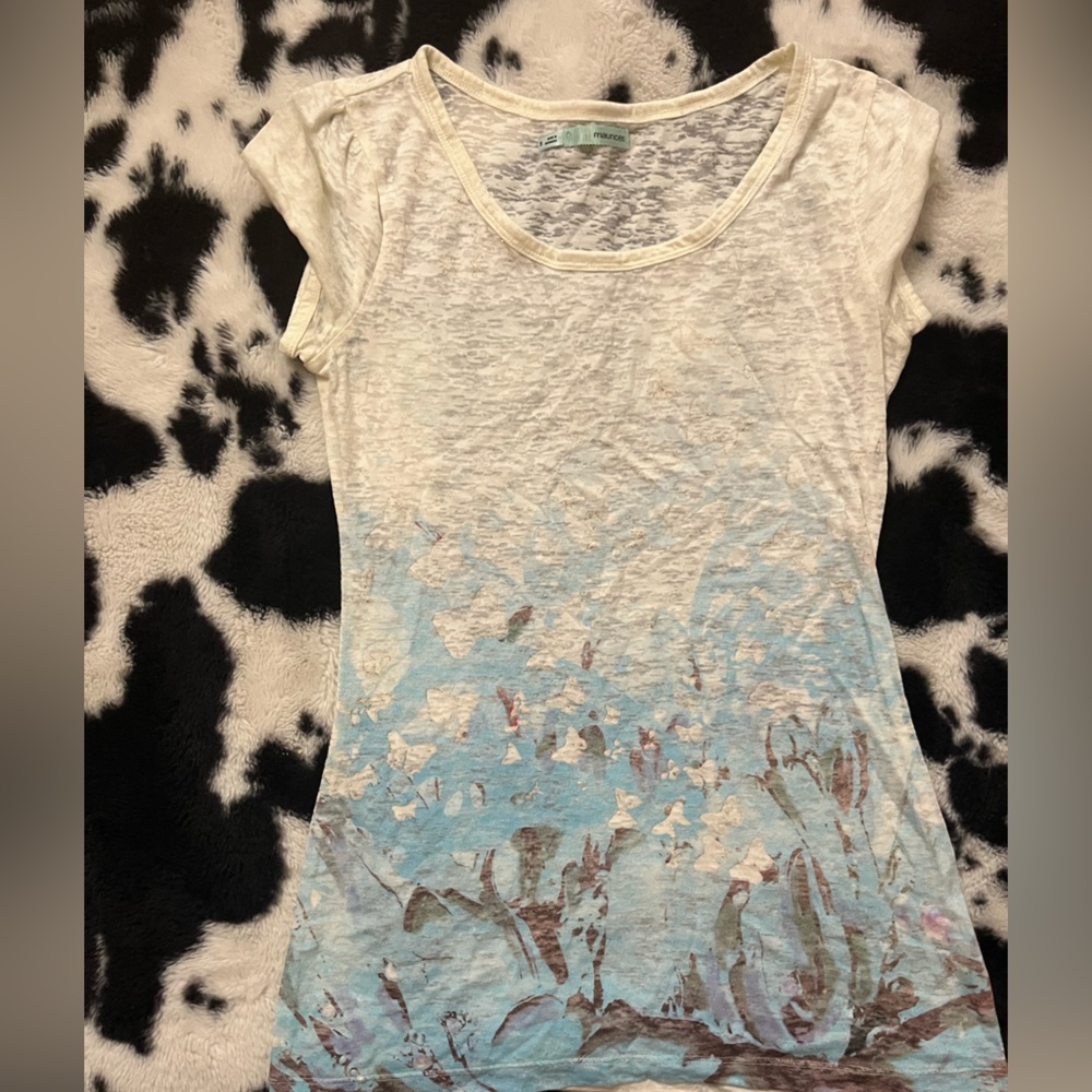 Maurice’s shirt
